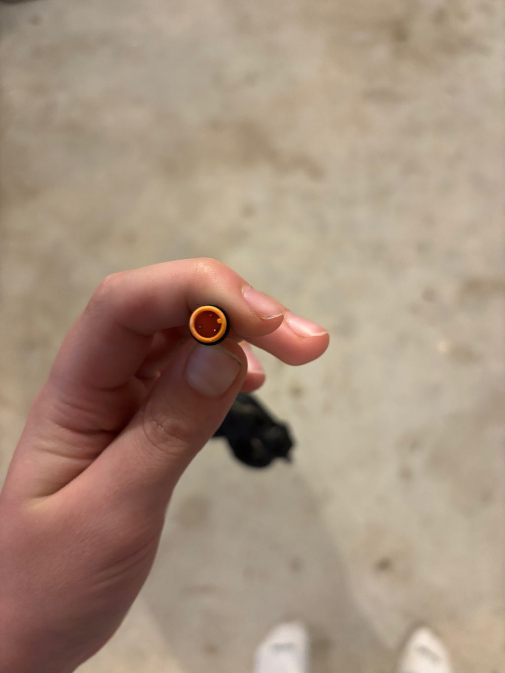 Thumb throttle